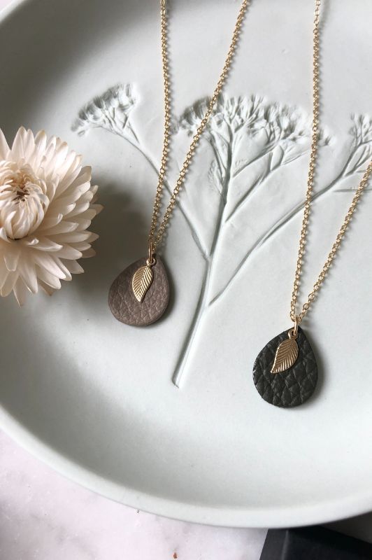 Ketting leaf mini me*leer gold filled
