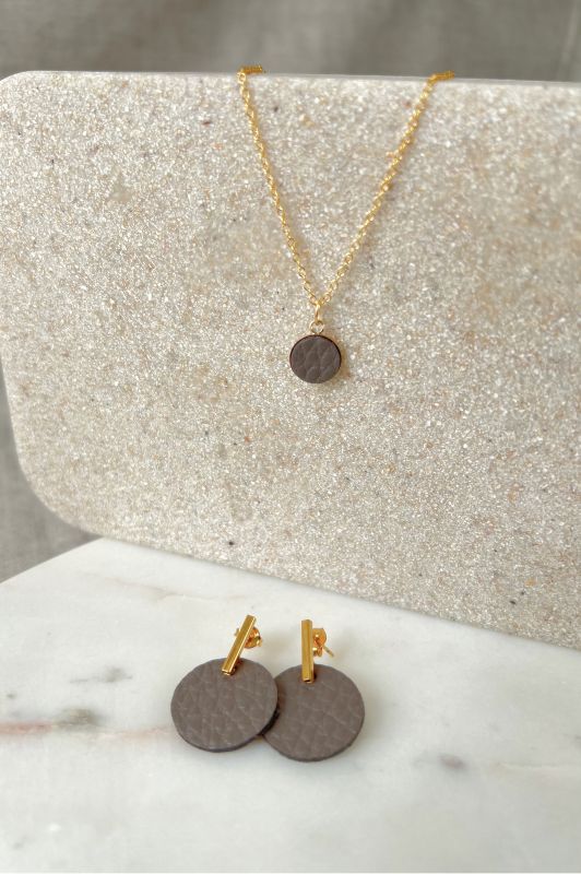 Necklace julia's mini me*leather gold filled