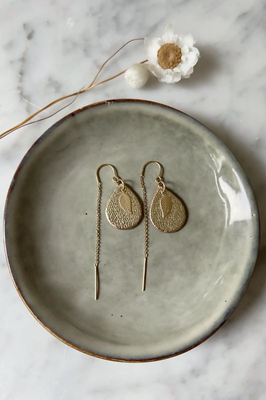 Earrings leaf mini me*leather gold filled*ear chain