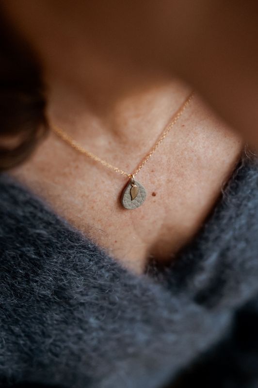 Ketting leaf mini me*leer gold filled