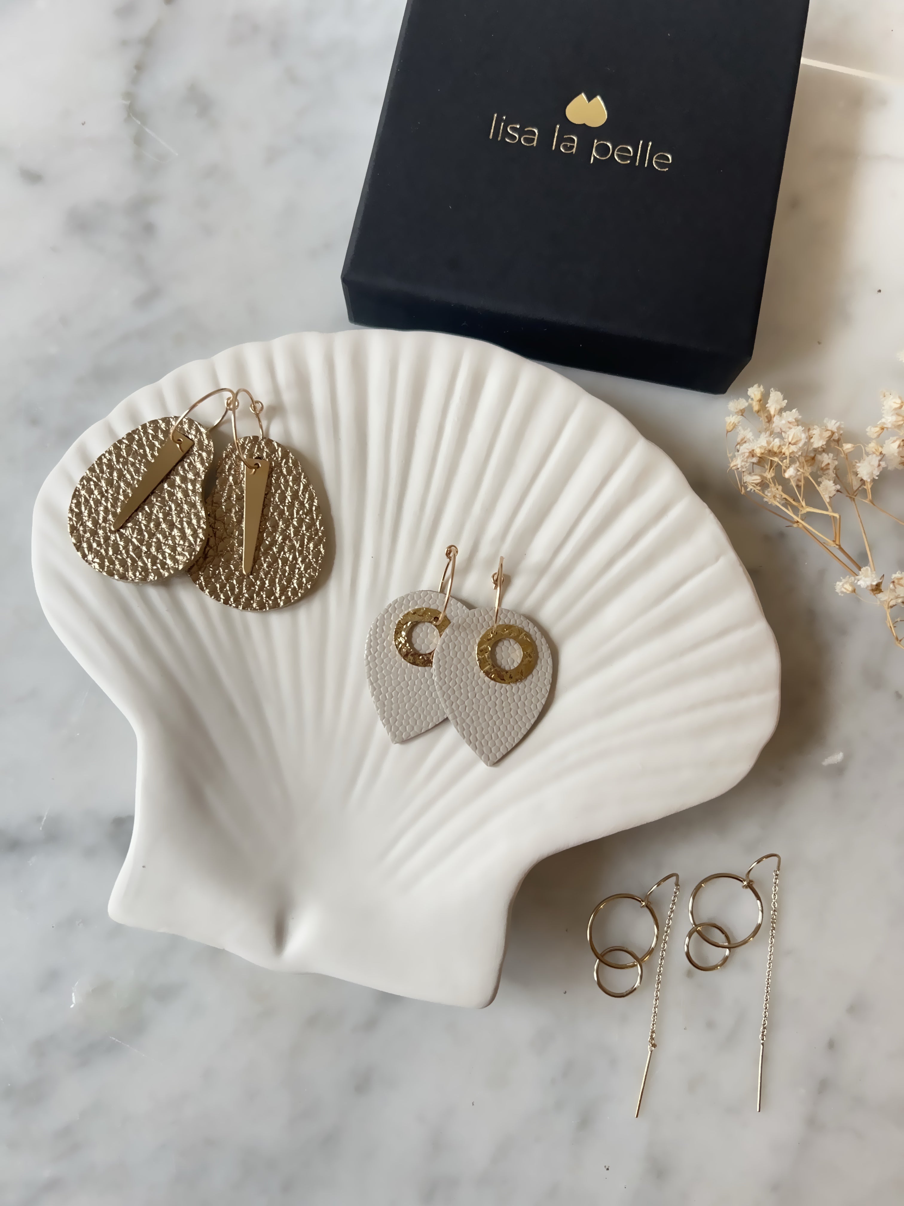 Earrings see through little love*leather gold filled
