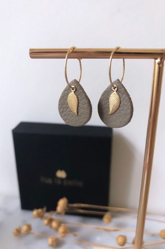 Earrings leaf mini me*leather gold filled*basic