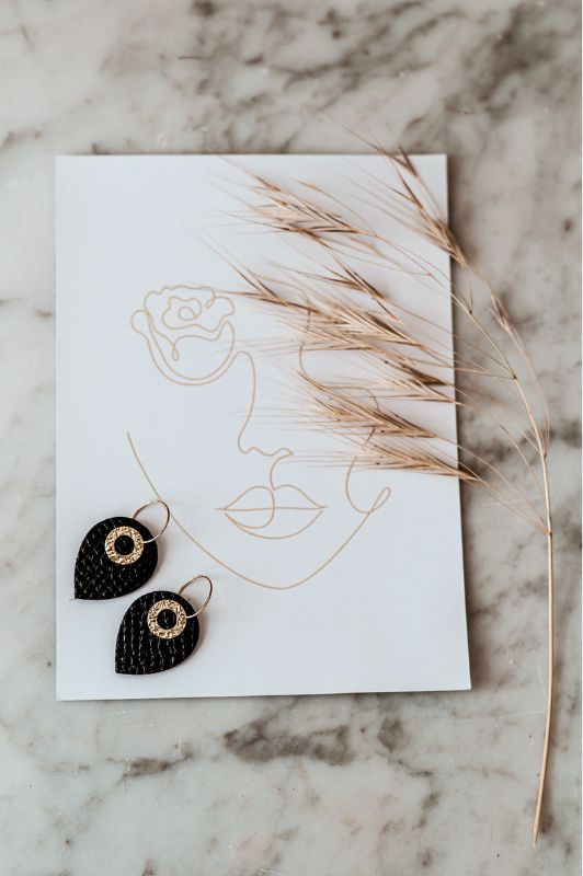 Earrings see through little love*leather gold filled