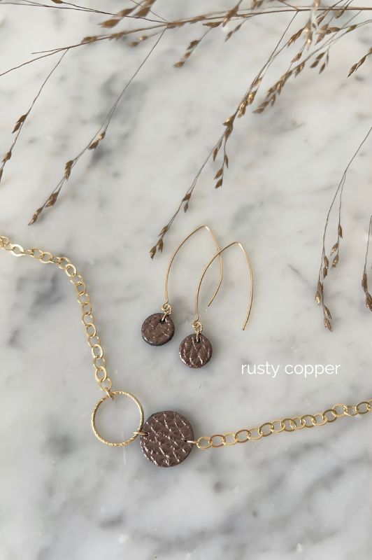 Earrings beautiful half way*leather gold filled