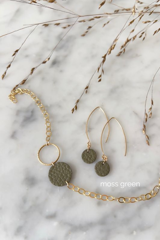 Earrings beautiful half way*leather gold filled