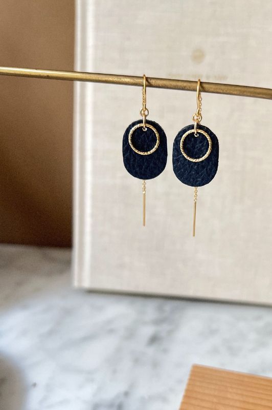 Oorbellen pillow to the moon*leer gold filled*oorketting